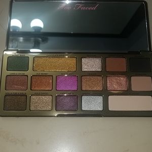 Too faved chocolate bar gold palette
